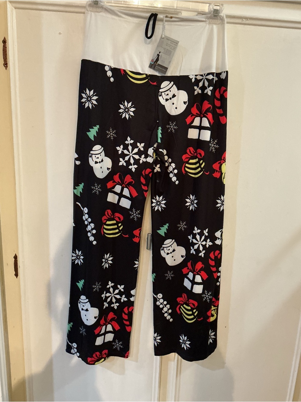 Women’s Black Holiday Print Lounge Pajama Pants - Unbranded